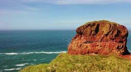 Drone Captures Amazing View of Giant's Causeway Stacks & Basalt Chimneys During Covid Restrictions