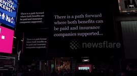 New York crowd disappointed after Times Square billboards go dark