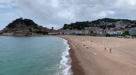 Tossa de Mar first day in the beach after pandemic restrictions.