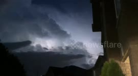 Stunning lightning storm vividly illuminates Ontario sky