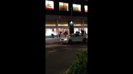 Famousfootware lootin in Fordham plaza