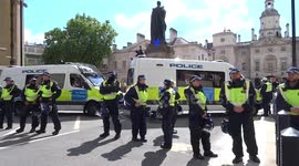 Police blocking entrance to Whitehall with ring-wing riots over 