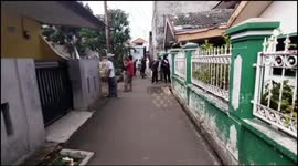 Viral Grave in the Middle of a Public Road