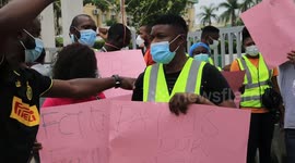 Frontline health workers in Nigeria protest non-payment of allowance