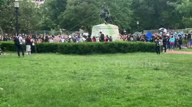Police encircling protesters at Lafayette Square