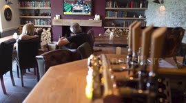 Couple who closed their new pub just ONE HOUR after opening on the day the lockdown came into force are gearing up for a big July 4 knees-up