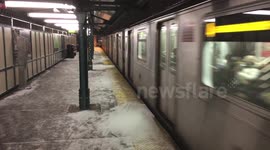 NYC metro closed in snow emergency