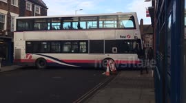 Stuck bus driver tries 140-point turn in Norwich, UK