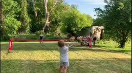 Canadian family adorably recreates Wimbledon match at home