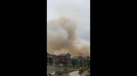 Mandatory evacuation as fire threatens homes of Highlands Ranch, Colorado