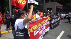 Protesters gather in support of Filipino TV station ahead of new franchise vote