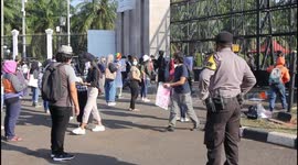 Female protesters urge Indonesian government to pass Bill against Sexual Violence