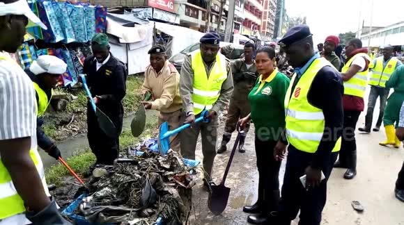 Over 200 young people volunteer in fight against Nairobi's waste problem