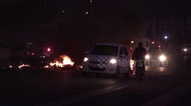 Protests and looting in Cape Town township after land invasions