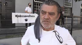 Restaurant industry protests against alcohol ban in South Africa