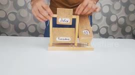 DIY Desktop Calendar with free woods | Perpetual Calenda