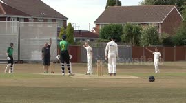 UK cricket umpire has nightmare as he changes decision FOUR times in seconds