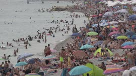 Holidaymakers defy fear of coronavirus second wave to hit beaches in South of France
