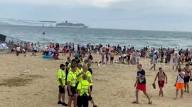 Police and security on Bournemouth beach keep a eye on the gangs