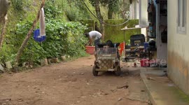 Man builds fully functional miniature jeep