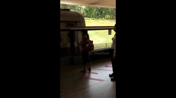 Singapore Covid-19 Phase 2 For Shopping Mall Islandwide