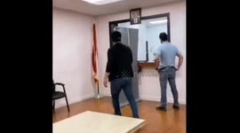 Lebanese storm the Lebanese consulate in Los Angeles