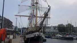 Tall ship Pelican of London sails into Plymouth
