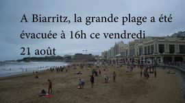 The beach of Biarritz evacuated