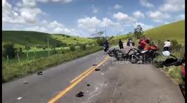 Shocking scene when car hits a group of motorcyclist in Brazil: 3 dead and 5 injured