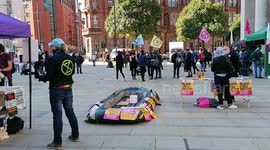 Quiet start to Extinction Rebellion Protest