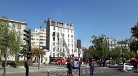 One killed in building fire in Paris