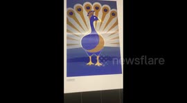 These 2-in-1 images make viewers move around! Vienna Airport showcases amusing 