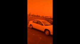 Sky Turned To Dark Orange Color In Oregon Due to Wild Fires