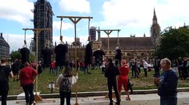 Over a hundred attend silent protest demanding UK government to support events industry