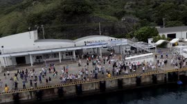 Send-off of Ogasawara-maru : Farewell from Chichi-jima, Ogasawara Islands