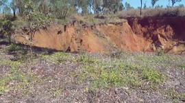 Massive sinkhole appears in Northern Territory, Australia