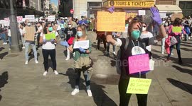 Enfermer@s se manifiestan en puerta del sol para exigir mejoras en sus condiciones laborales