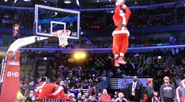 Santa gets messed up at staples center