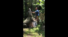 Beautiful Display Of 25 Years Old Friendship Between The Caretaker and A Nile Crocodile