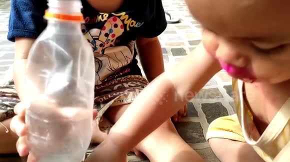 Super adorable  tried to put a bolt in the bottle