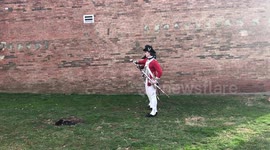 Revolutionary War Reenactor Give a Demo