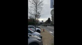 Some cops in front of manifestants