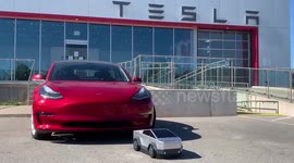 Lucky six-year-old has Transformers costume that actually Transforms