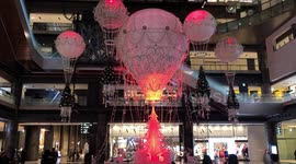 Hot-Air Balloon Christmas Tree Display in Japan