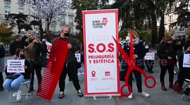 Hairdressers demand tax cut as pandemic hits Spanish beauty industry