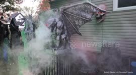 Animatronic Gargoyle is the ultimate Halloween decoration