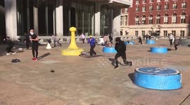 US: Philadelphia Gym Owners, Staff Workout Near City Hall To Protest New COVID-19 Restrictions
