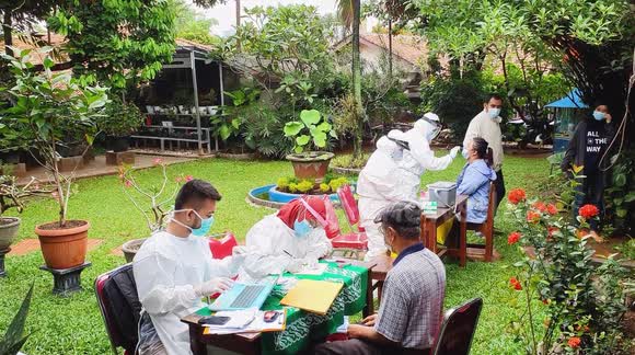 Covid-19 PCR Swab Test