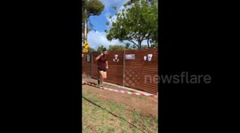 Aussie man runs 42 kilometres in his garden hoping to spread awareness of lockdown loneliness
