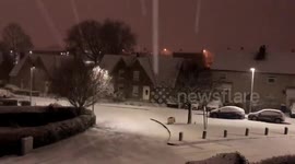 Watch as the first snow of the winter blankets Bathgate in a thick, white blanket as snow storms hit Scotland